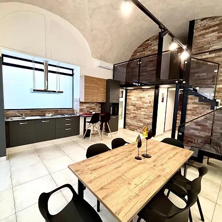 Alfinhouse * קטאניה